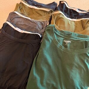 Maternity and Breastfeeding Shirt Bundle 🩵💚 small show old navy